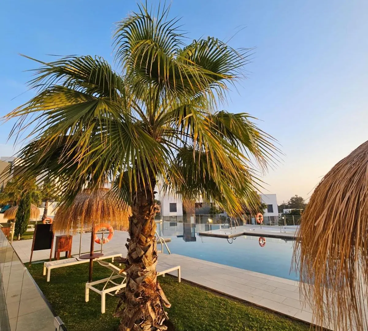 Luxury Blue Maritimo 2 Bedrooms Apartment Artola Homes Cabopino Marbella Spain